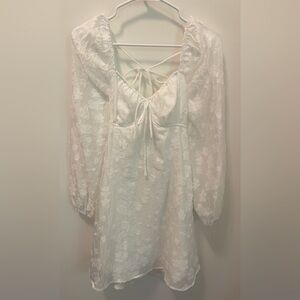 White lulus long sleeve dress